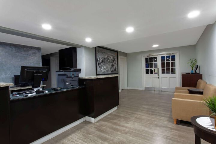 Super 8 by Wyndham Kissimmee