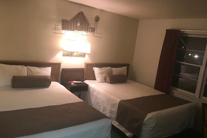 Room 22 of 43