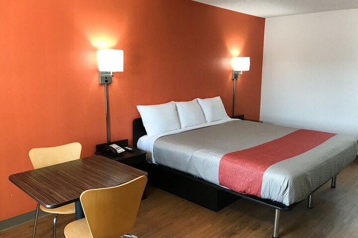 Motel 6 Bryan TX - University Area
