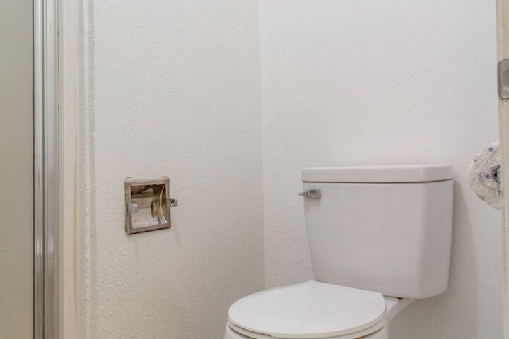 Room 18 of 46