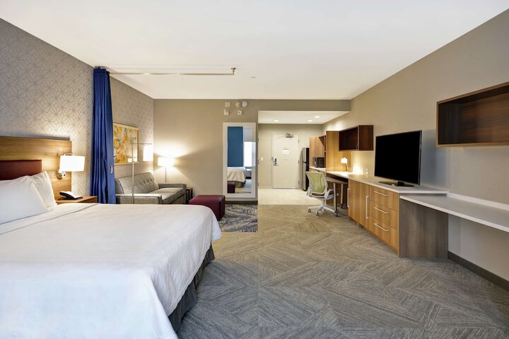 Room 16 of 46