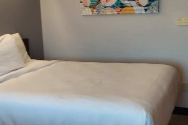 Room 49 of 65
