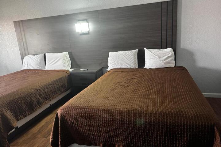 Lone Star Inn