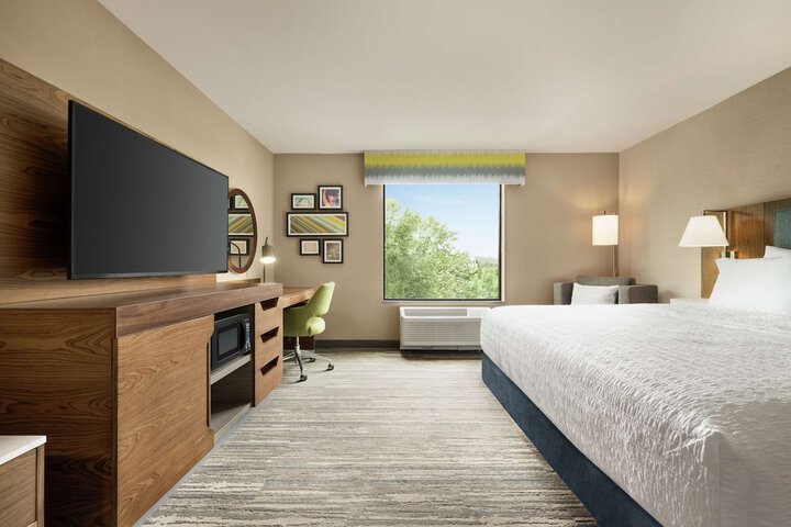 Hampton Inn & Suites Tacoma / Puyallup