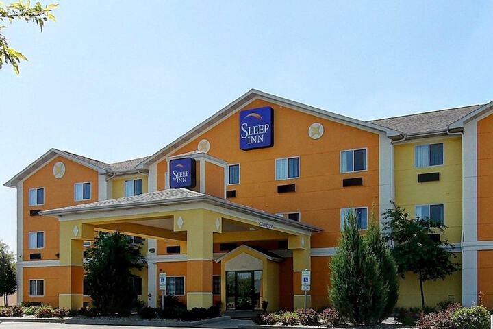 Hotel 3 of 48