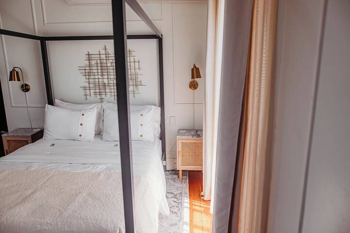 Room 51 of 57