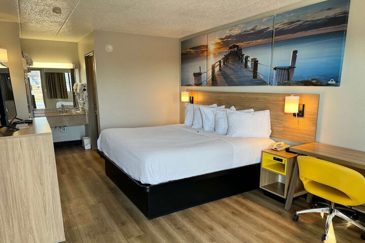 Room 18 of 41