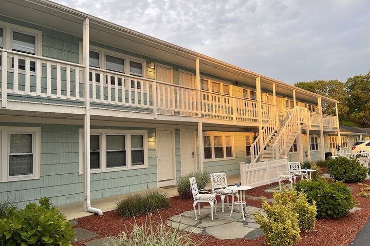 The Escape Inn