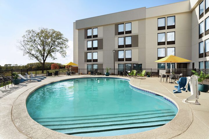 Pool 3 of 29