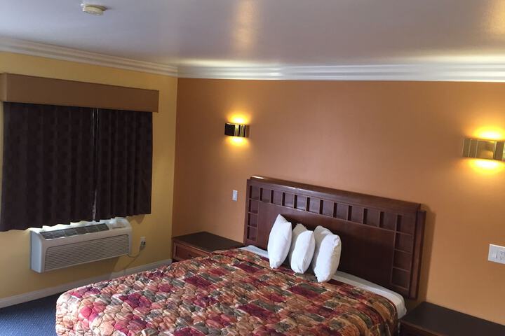Room 47 of 74