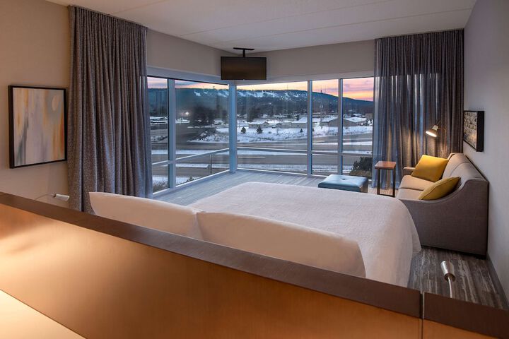 Room 8 of 39