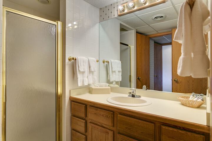 Room 45 of 125