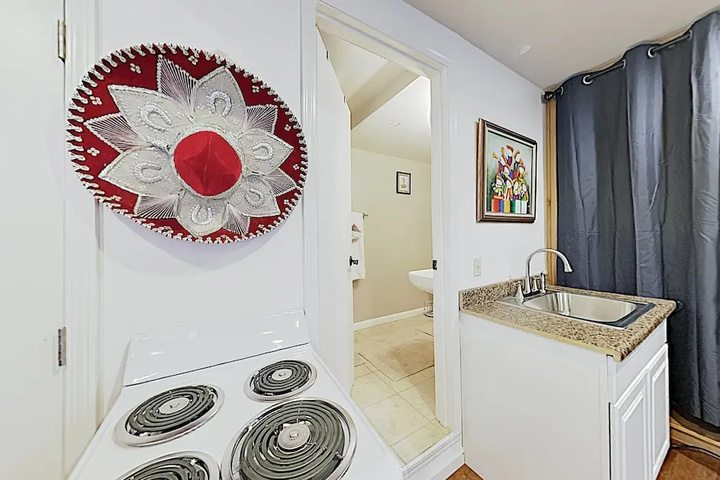 New Listing! 2-suite Mexican Casita W / Pool & Gym 2 Bedroom Apts
