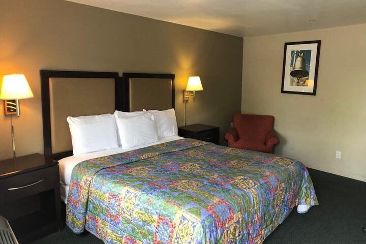 Room 16 of 31