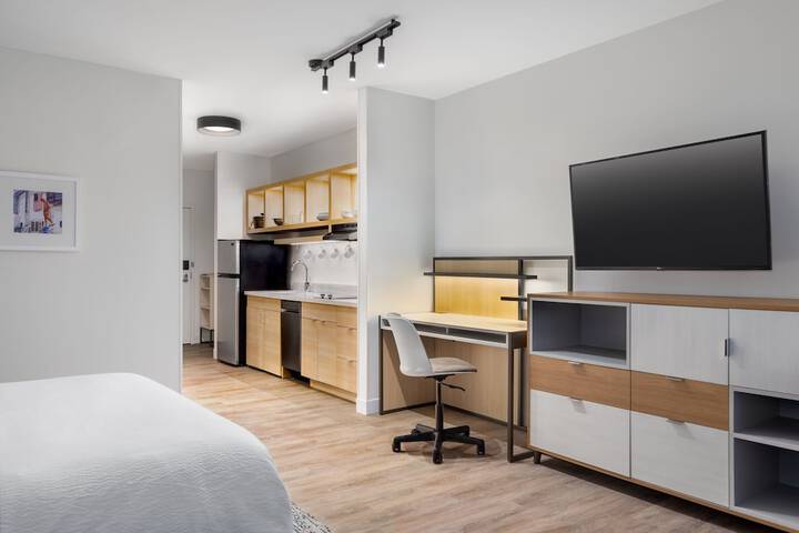 Room 31 of 40