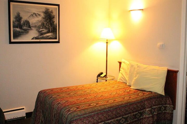 Room 19 of 41