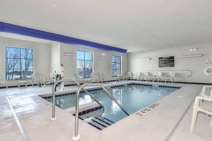 Cobblestone Hotel & Suites - Monte Vista