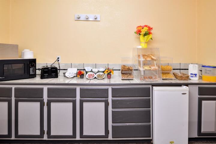 Breakfast/Coffee Service 20 of 20