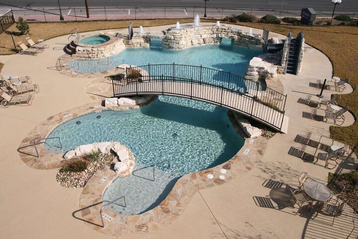 Pool 4 of 47