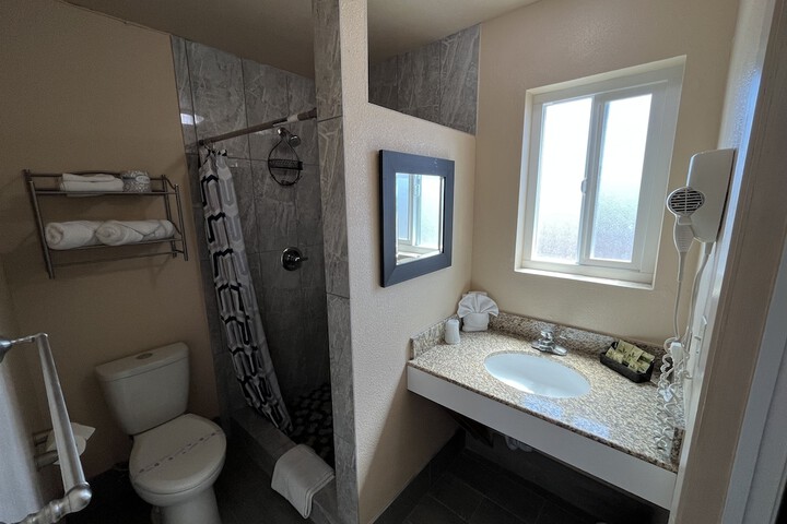 Room 11 of 29