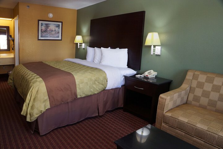 Room 17 of 31