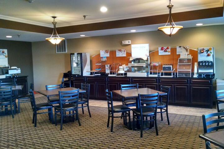 Holiday Inn Express Devils Lake by IHG