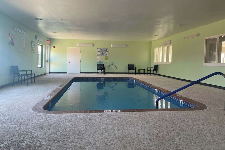 Pool 5 of 27