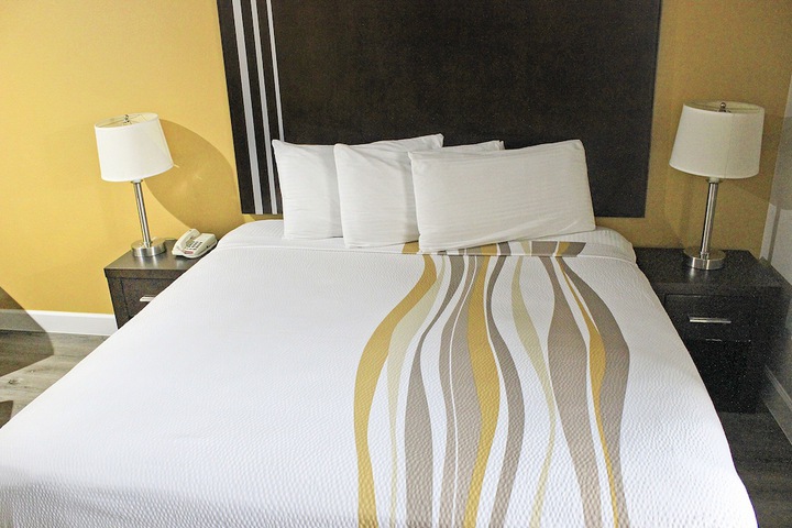 Room 15 of 27