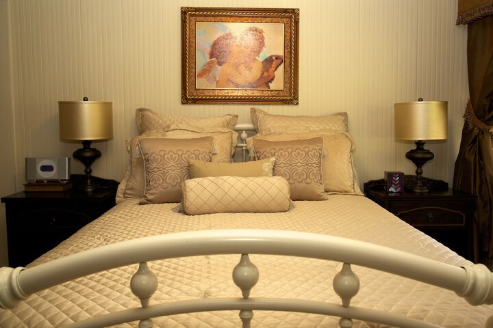 Room 44 of 101