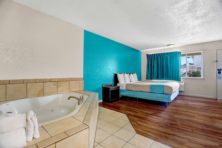 Motel 6 Fort Bragg CA