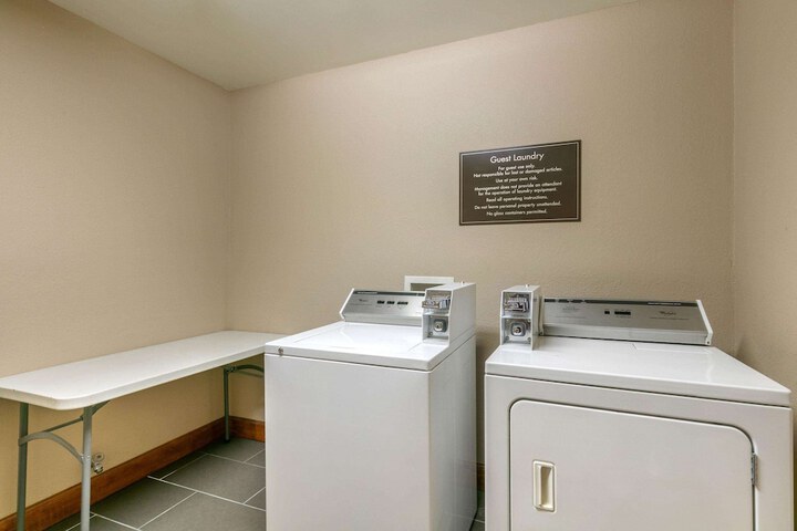 Comfort Suites Hopkinsville near Fort Campbell