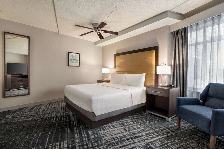 Room 27 of 53