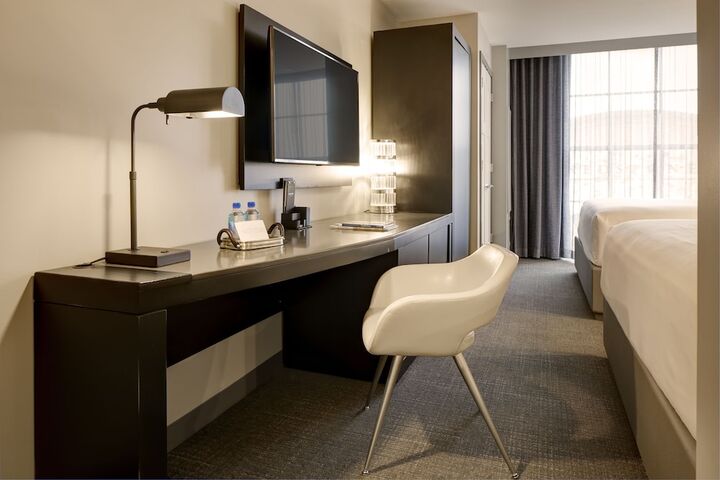 Room 17 of 52