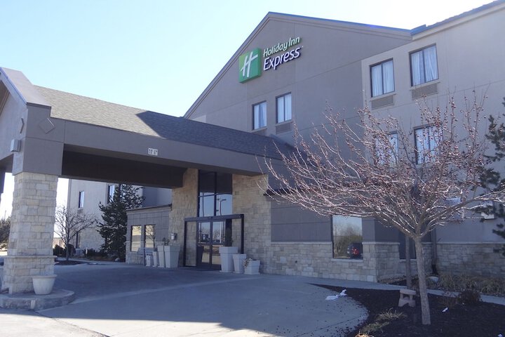 Hotel 3 of 48