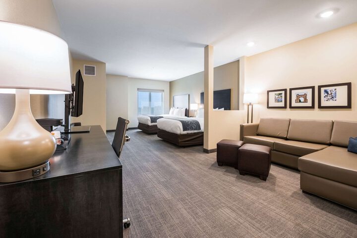 Room 42 of 57