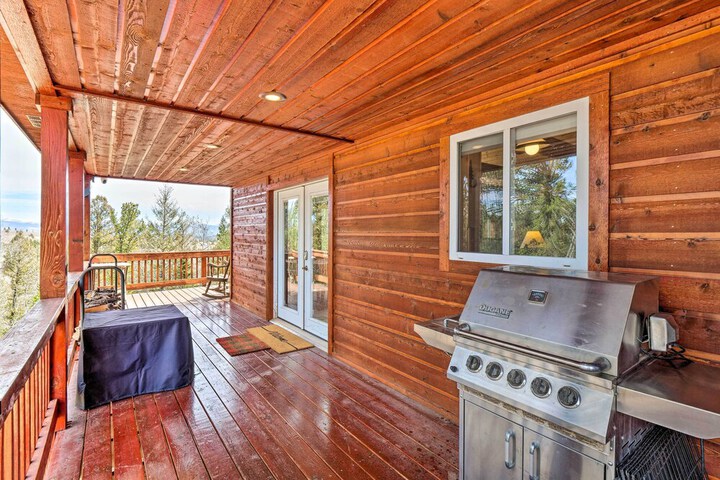 Grand Jefferson Home w / Stunning Mtn Views!