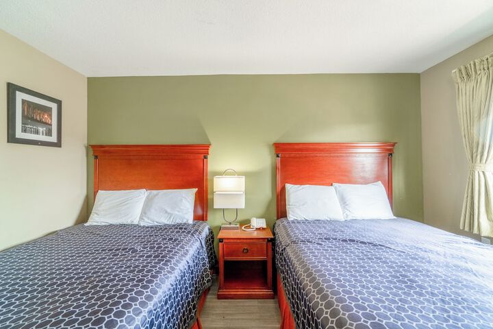 Deluxe Inn Miami OK