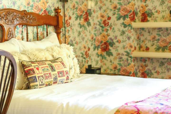 Room 17 of 31