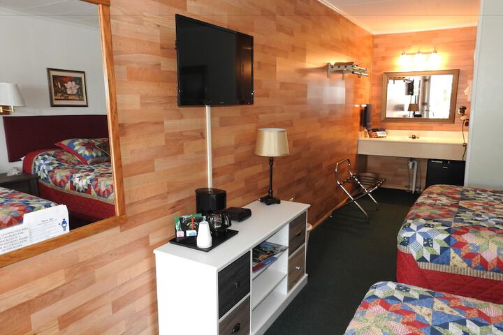Room 13 of 44