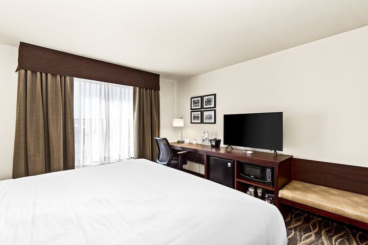 Room 42 of 86