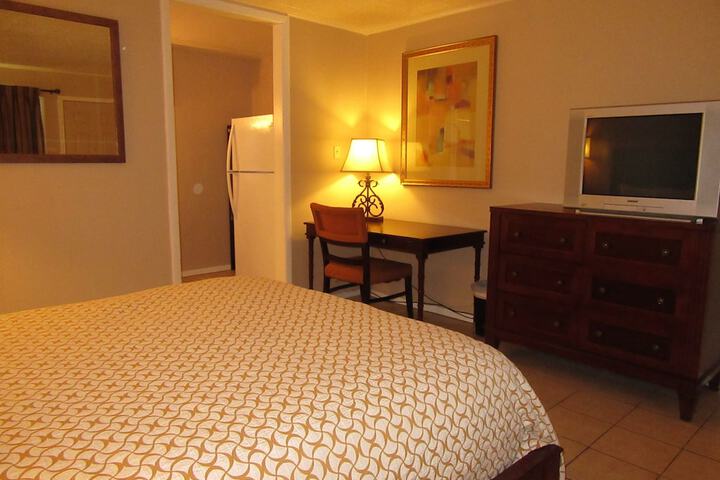 Room 15 of 32