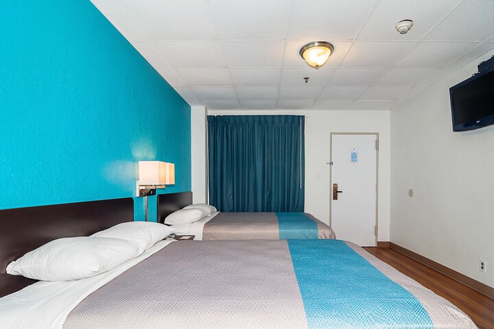 Room 27 of 59