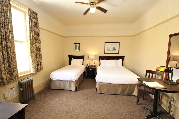 Room 31 of 51