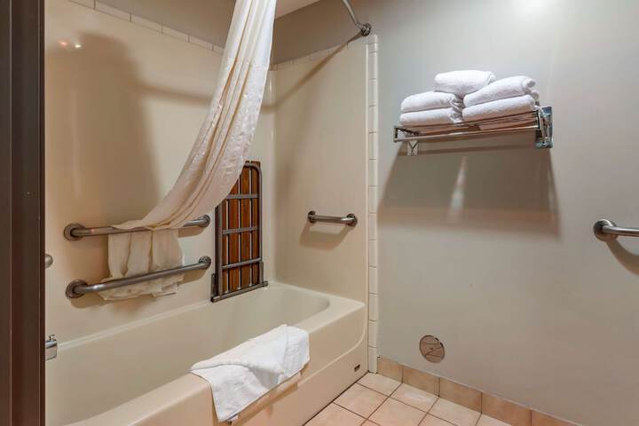 Room 15 of 67