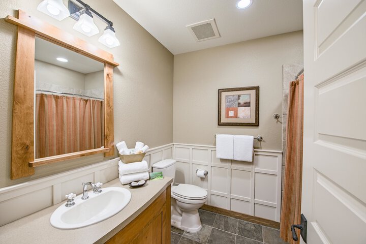 Silver Mountain Lodging