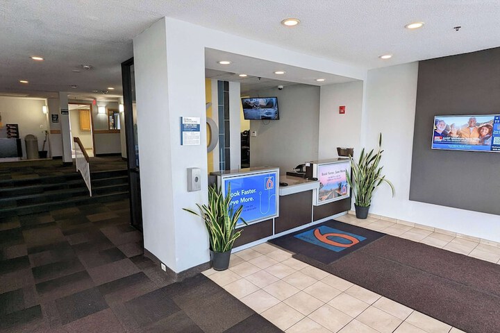 Motel 6 Framingham MA - Boston West