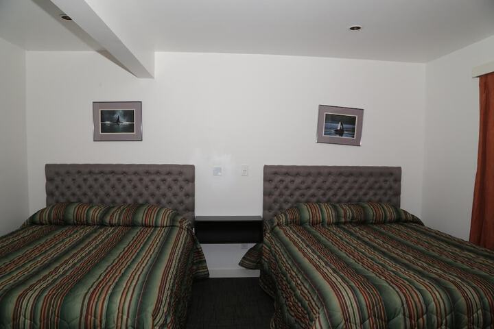 Room 42 of 49