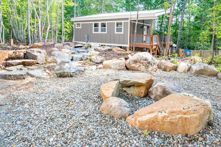 NEW Beehive Tree House Retreat