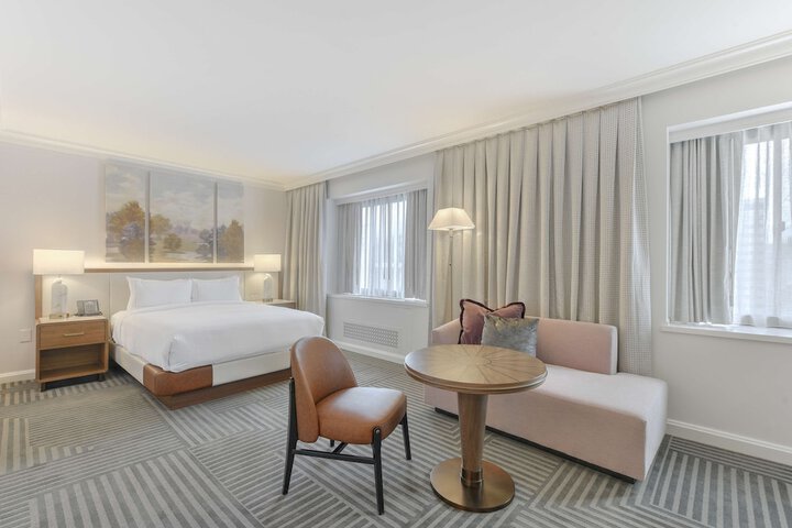 Room 104 of 125
