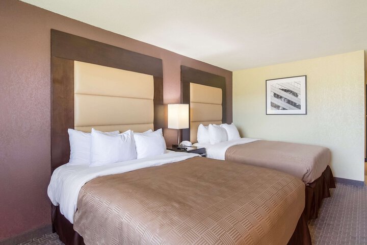 Room 34 of 42